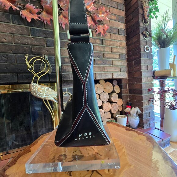 KGB Studio - Classic Black Shoulder Bag / Purse with Maroon Trim & White Stitch - Picture 5 of 14